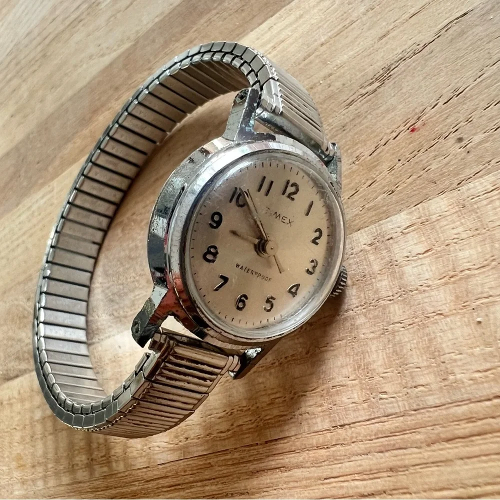 Timex waterproof ladies stainless steel speidel expansion band mechanical watch